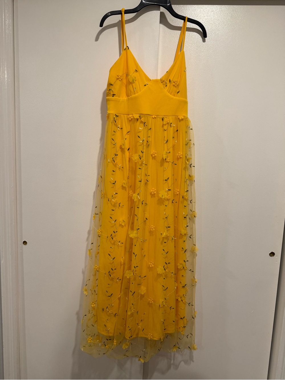 LA Made Yellow Floral Embroidered Maxi Dress size Large